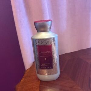 Bath and Body Works Luminous Body Wash